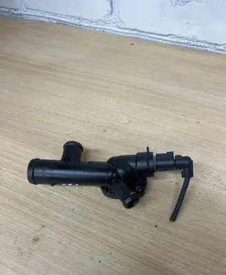 Volkswagen Transporter - Caravelle T5 Engine coolant pipe/hose 03L121131K