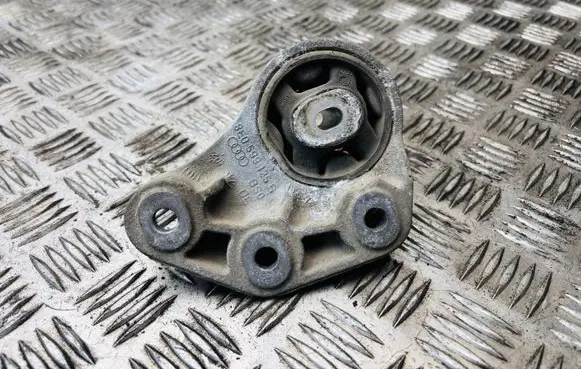 Audi A4 S4 B6 8E 8H Rear differential/diff mount bracket 8E0599125B