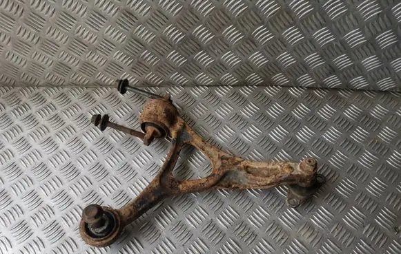 Volvo XC90 Front lower control arm/wishbone