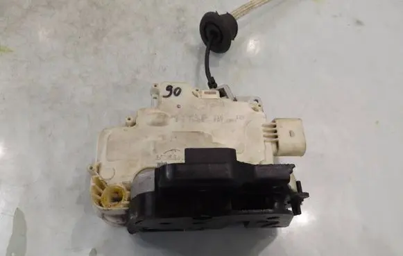 Audi A6 S6 C6 4F Front door lock 4F2837016