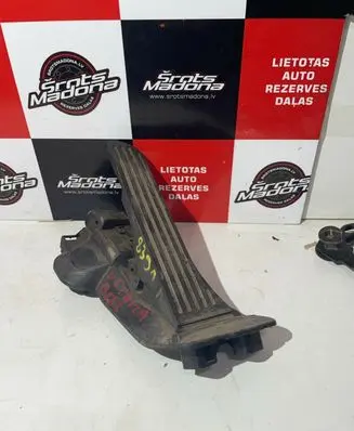 Skoda Octavia Mk2 (1Z) Accelerator throttle pedal 6PV00874500