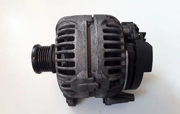 Audi Q5 SQ5 8R Generator/alternator 03G903016E