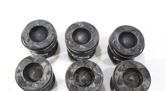 BMW 5 E60 E61 Piston 