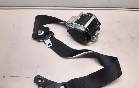 Nissan Qashqai Front seatbelt 86885JD00A E9047136 047136