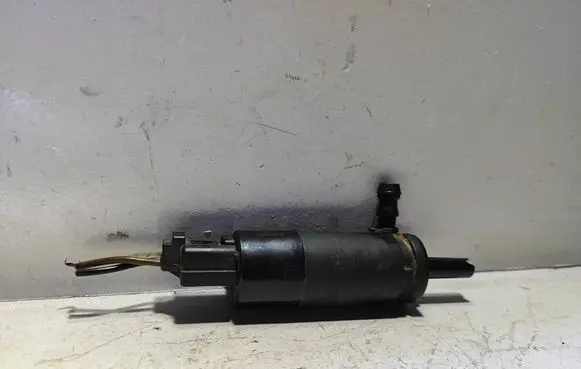 BMW 5 E39 Window washer relay 51763 02042018
