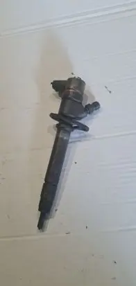 Volvo V70 Fuel injector 0445110078