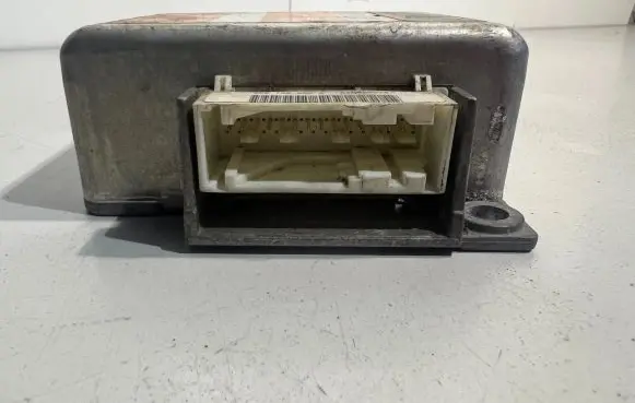 Audi A4 S4 B5 8D Airbag control unit/module 8A0959655C 97T04440749 0285001038