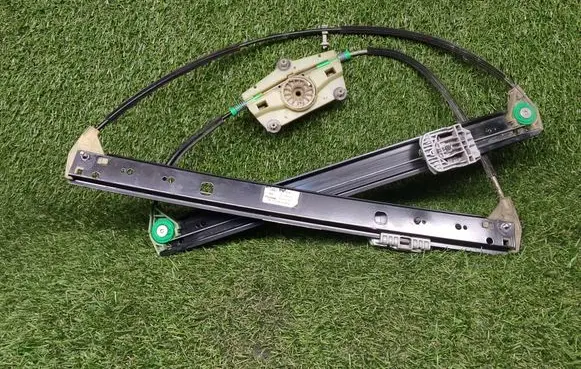 Audi Q7 4L Rear window lifting mechanism without motor 4L0839461A