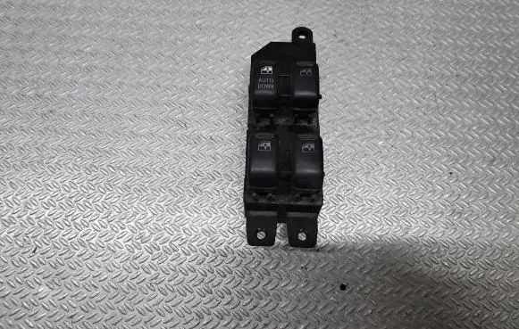 Hyundai Santa Fe Electric window control switch 9357026000