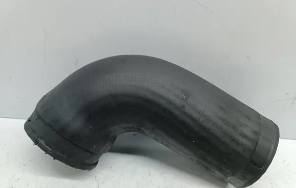 BMW 5 E39 Intercooler hose/pipe 2247967 11612247967 7799390