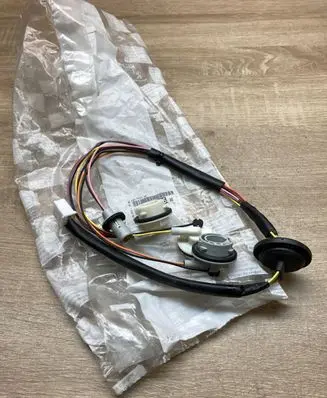 Peugeot 108 Headlight/headlamp wiring loom/harness 1612468580