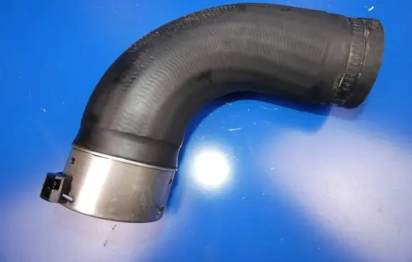 Volvo XC40 Intercooler hose/pipe
