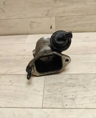 Audi A4 S4 B6 8E 8H Throttle valve 8E0145950C