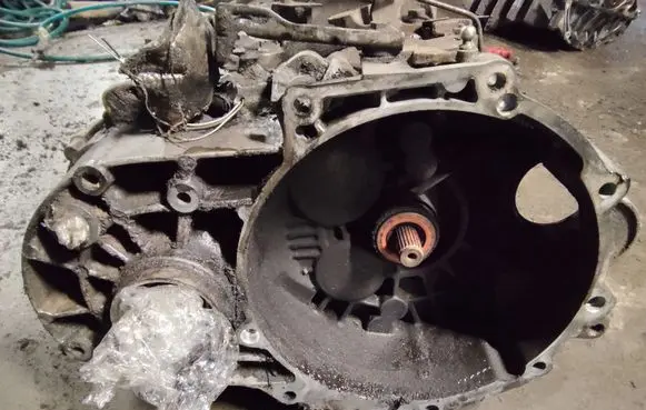 Volkswagen Sharan Manual 6 speed gearbox 02N301103