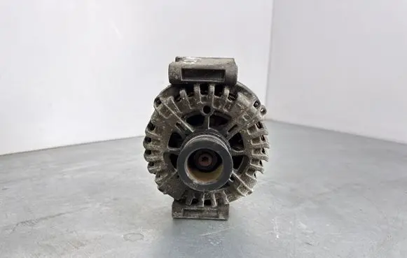 Mercedes-Benz C W205 Generator/alternator A0009062822