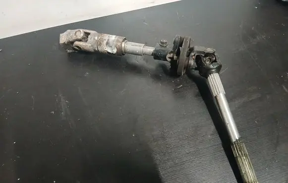Volvo S80 Steering column universal joint 821056