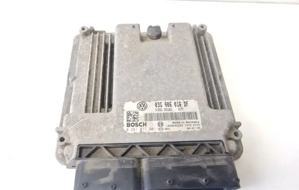 Volkswagen Golf V Engine control unit/module 03G906016DF 0281011901