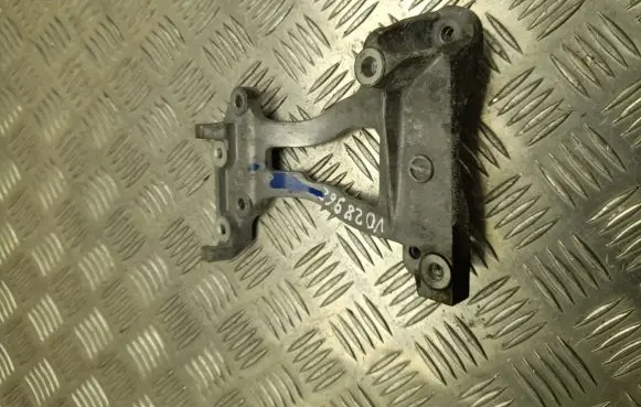 Honda Civic IX Engine mounting bracket R3A