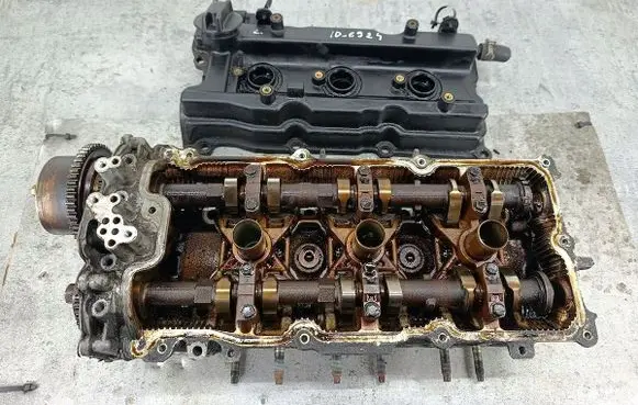 Nissan Murano Z50 Engine head LCD7