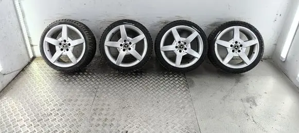 Mercedes-Benz CLK A209 C209 R18 alloy rim 