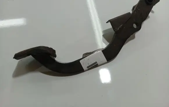 Ford Focus Brake pedal 