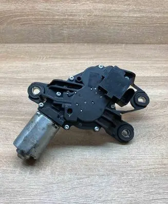Volkswagen Golf IV Rear window wiper motor 5K6955711B 0390201207