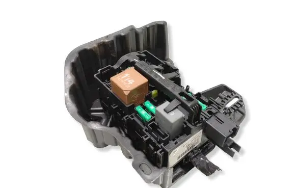 Peugeot 2008 II Fuse module 9672641980 9673062180 9673028680