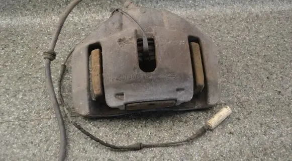 BMW 7 E65 E66 Front brake caliper 6030348