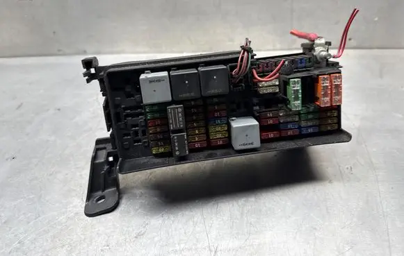 Mercedes-Benz ML W164 Fuse box set A1645451740