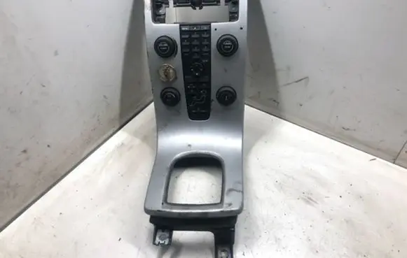 Volvo V50 Climate control unit 8623067