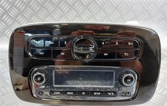 Smart ForFour II W453 Radio/CD/DVD/GPS head unit A4539008807