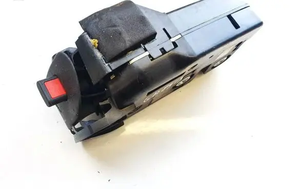 Mercedes-Benz ML W164 Seat back rest lock catch a2039200172