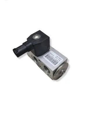 Jaguar I-Pace Air conditioning (A/C) expansion valve KB128002