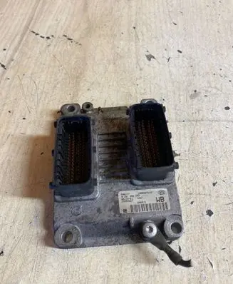 Opel Corsa C Engine control unit/module 0261208393 1039S07319