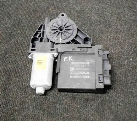 Volvo XC60 Front door window regulator motor 966268103 P10131381