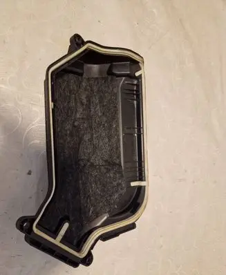 Porsche Macan (95B) Fuse box cover 8K1907613C