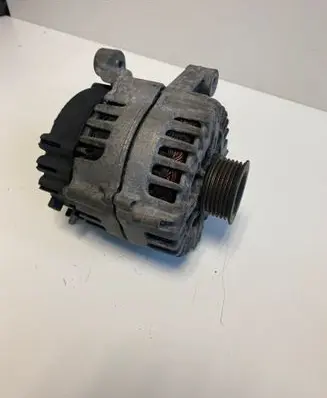 BMW 1 E81 E87 Generator/alternator 25434461D