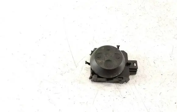 Mercedes-Benz E W212 Seat control switch A2048702558 10002224