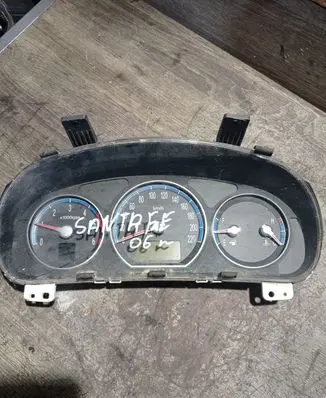 Hyundai Santa Fe Speedometer (instrument cluster)