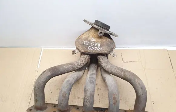 Volvo 850 Exhaust manifold