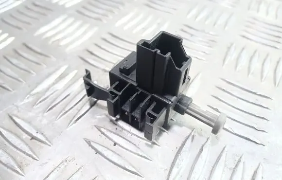 Ford Kuga I Brake pedal sensor switch 6G9T11A152AA