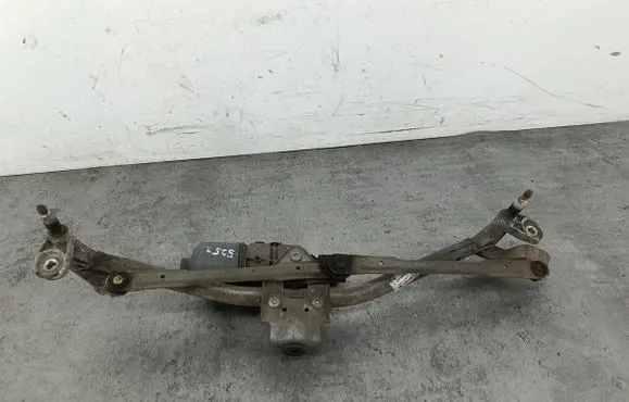 Volkswagen Polo IV 9N3 Front wiper linkage 