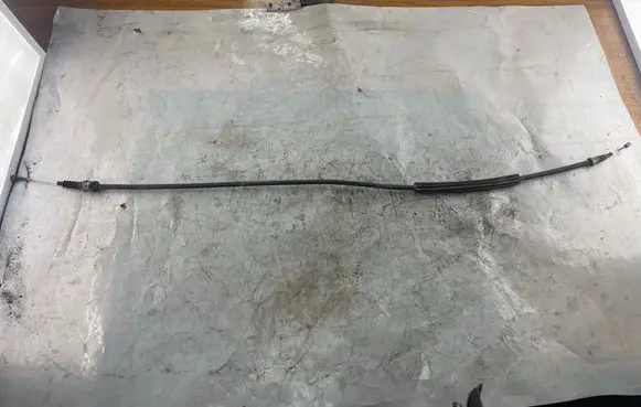 Handbrake/parking brake wiring cable