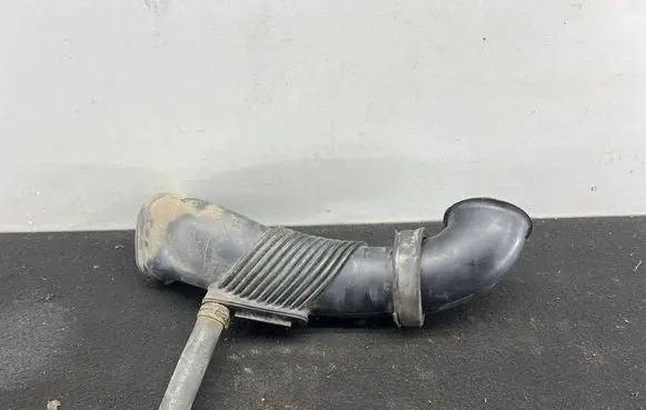 Audi Q7 4L Air intake duct part 7L6129609E