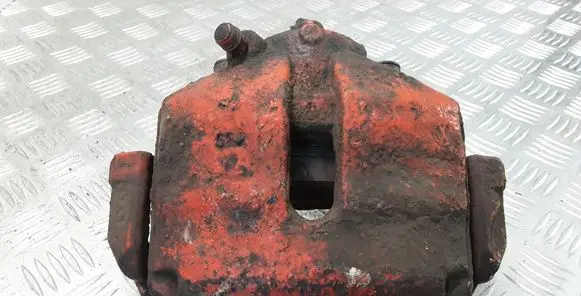 Volkswagen PASSAT B6 Front brake caliper
