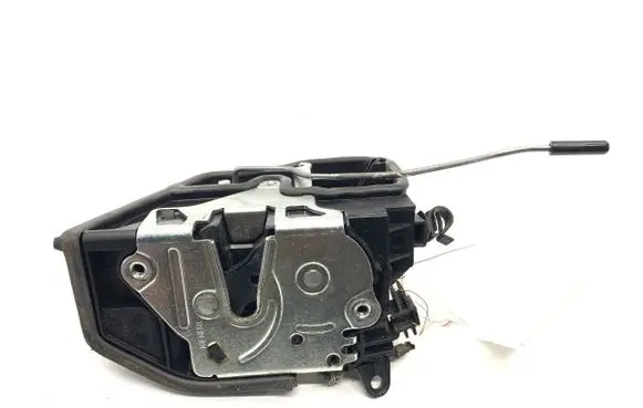 BMW X5 E70 Front door lock 7229455