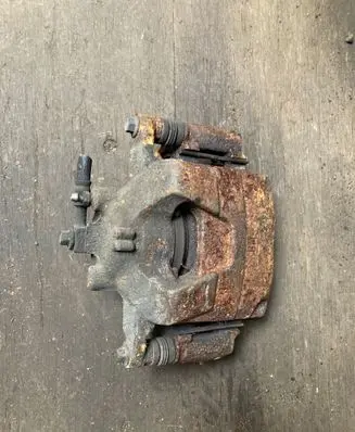 Chevrolet Orlando Front brake caliper