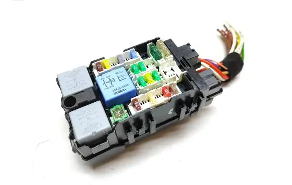 Citroen C4 II Picasso Fuse box set 9665492680 87635E 018014781