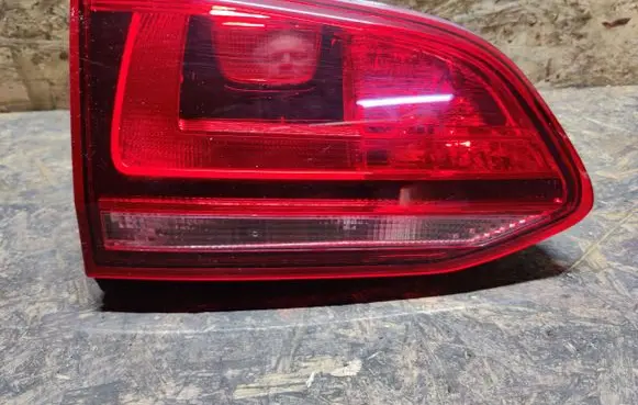 Volkswagen Golf VII Tailgate rear/tail lights 5G9945093F
