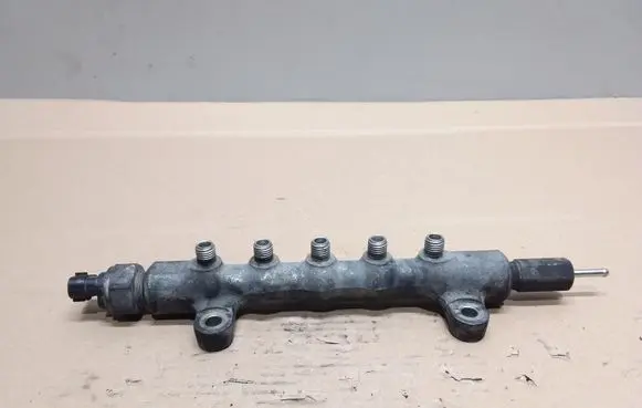 Toyota Corolla E140 E150 Fuel pressure regulator 8945871010